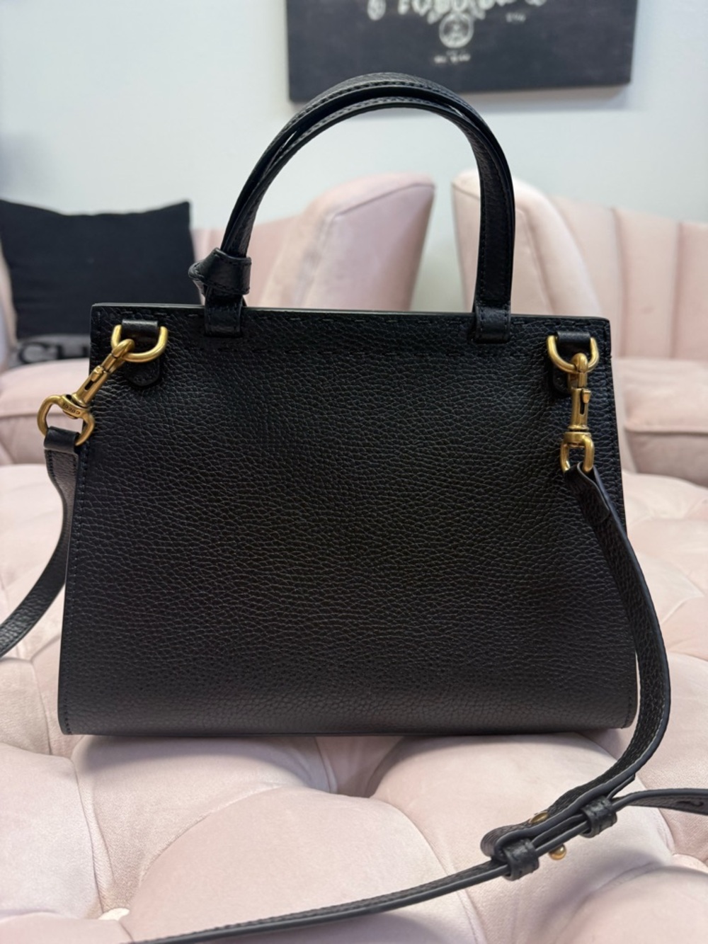 Gucci Black Top Handle Satchel with Gold GG - Picture 3 of 5